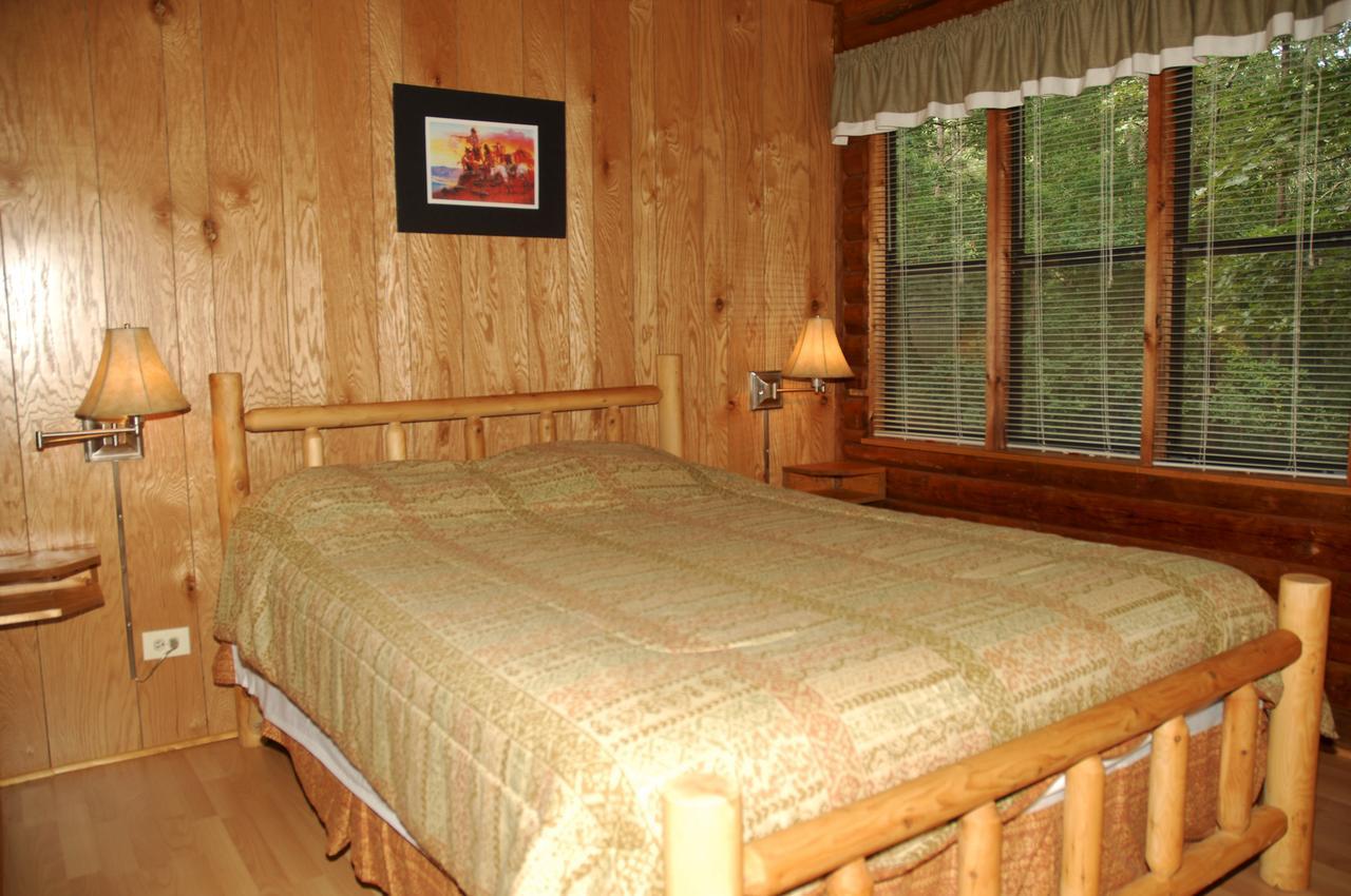 Carolina Landing Camping Resort Deluxe Cabin 4 Fair Play Exteriör bild